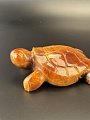 Резная черепаха из симбирцита.